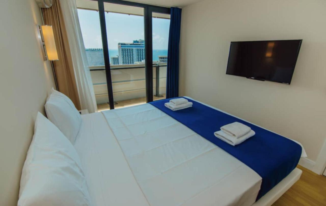 Orbi City Batumi Sea View Aparthotel Ngoại thất bức ảnh