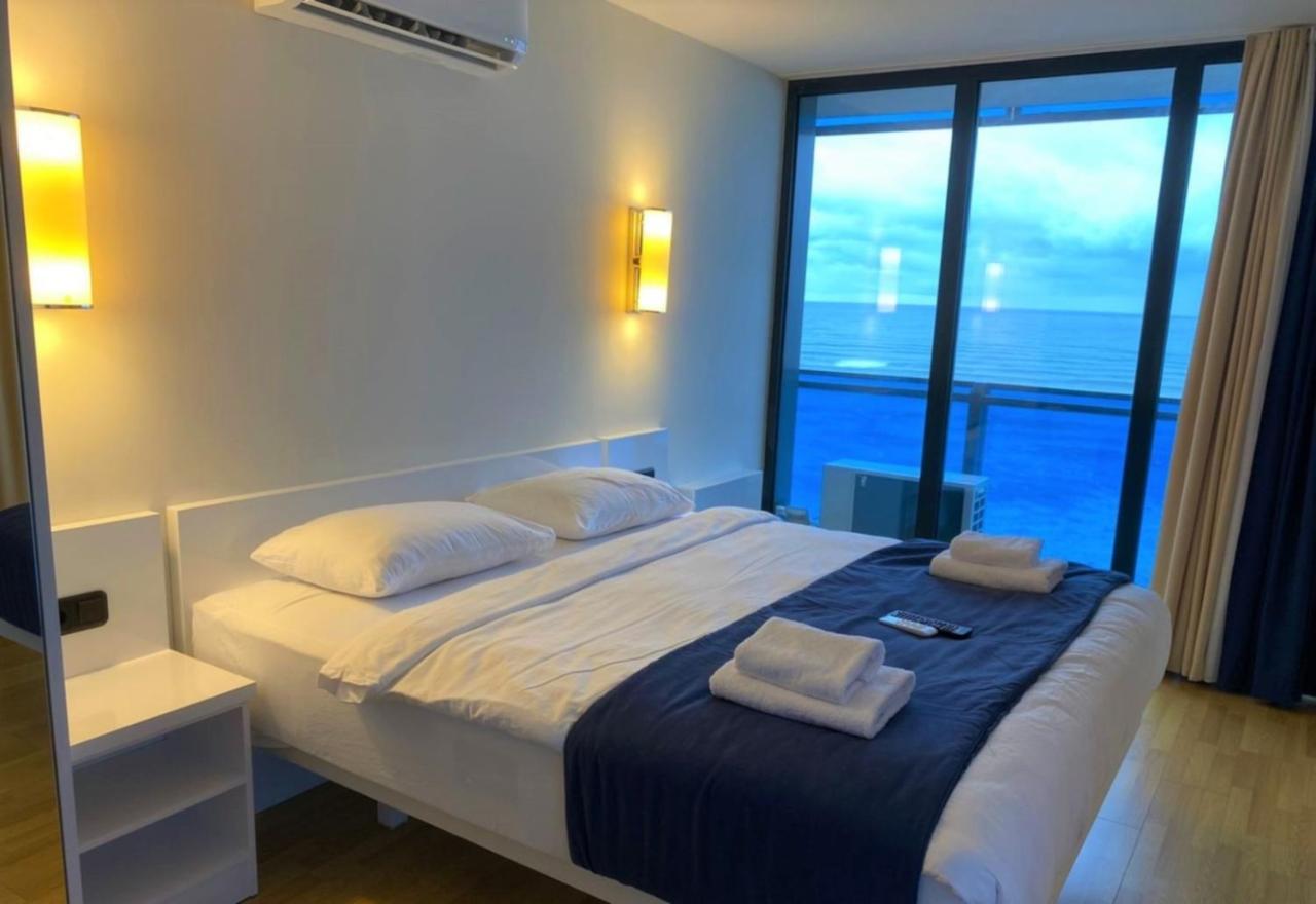 Orbi City Batumi Sea View Aparthotel Ngoại thất bức ảnh